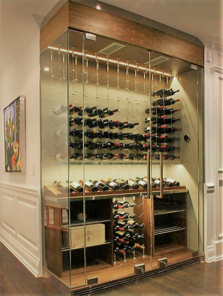 Adega Climatizada de vinho planejada sob medida feita de vidro